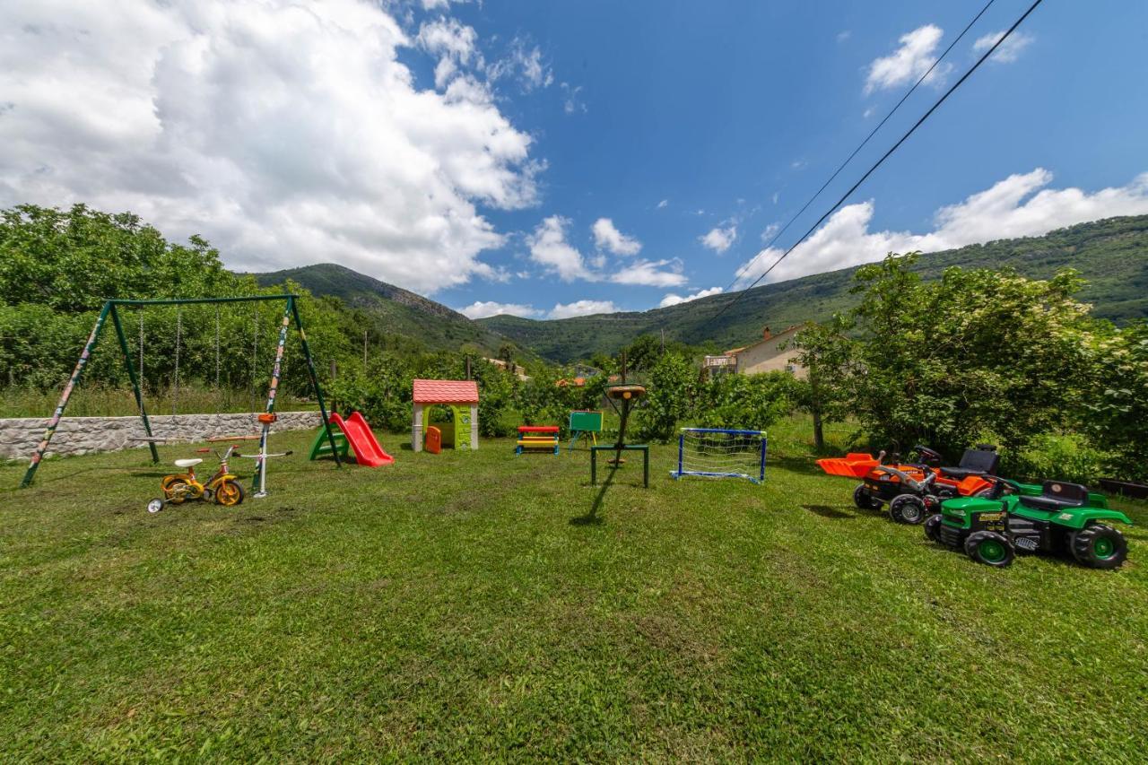 Apartments Pelle Tivat Kültér fotó